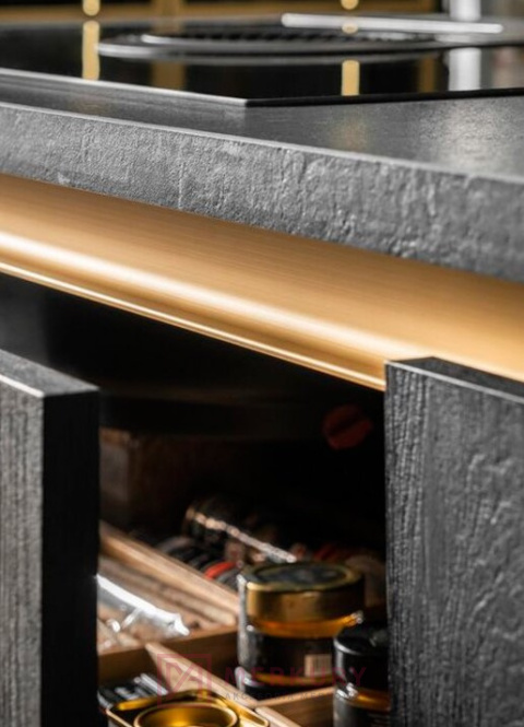 Listwa korytkowa pozioma L 28.0102.07.G 5000mm złota MERKURY Akcesoria Meblowe Listwa korytkowa pozioma L 28.0102.07.G 5000mm złota MERKURY Akcesoria Meblowe